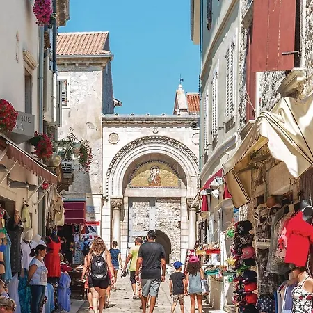 Amazing In With Kitchen