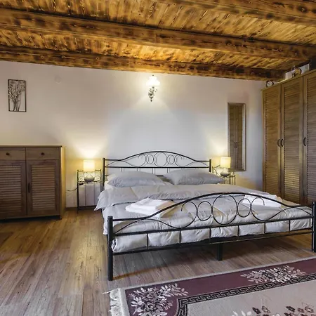 2 Bedroom Beautiful In *