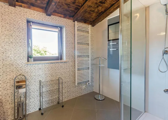 Amazing In With Kitchen Tatil Evi Poreč